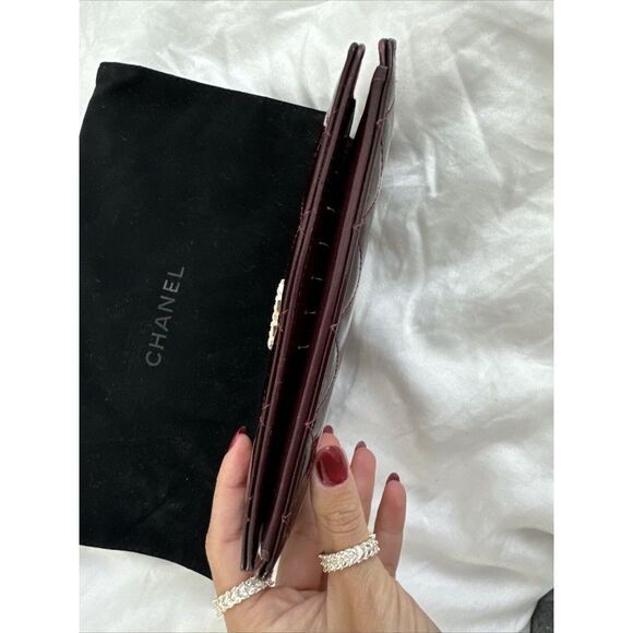 CHANEL Patent Quilted Long Wallet W/dust Bag - Picture 5 of 16